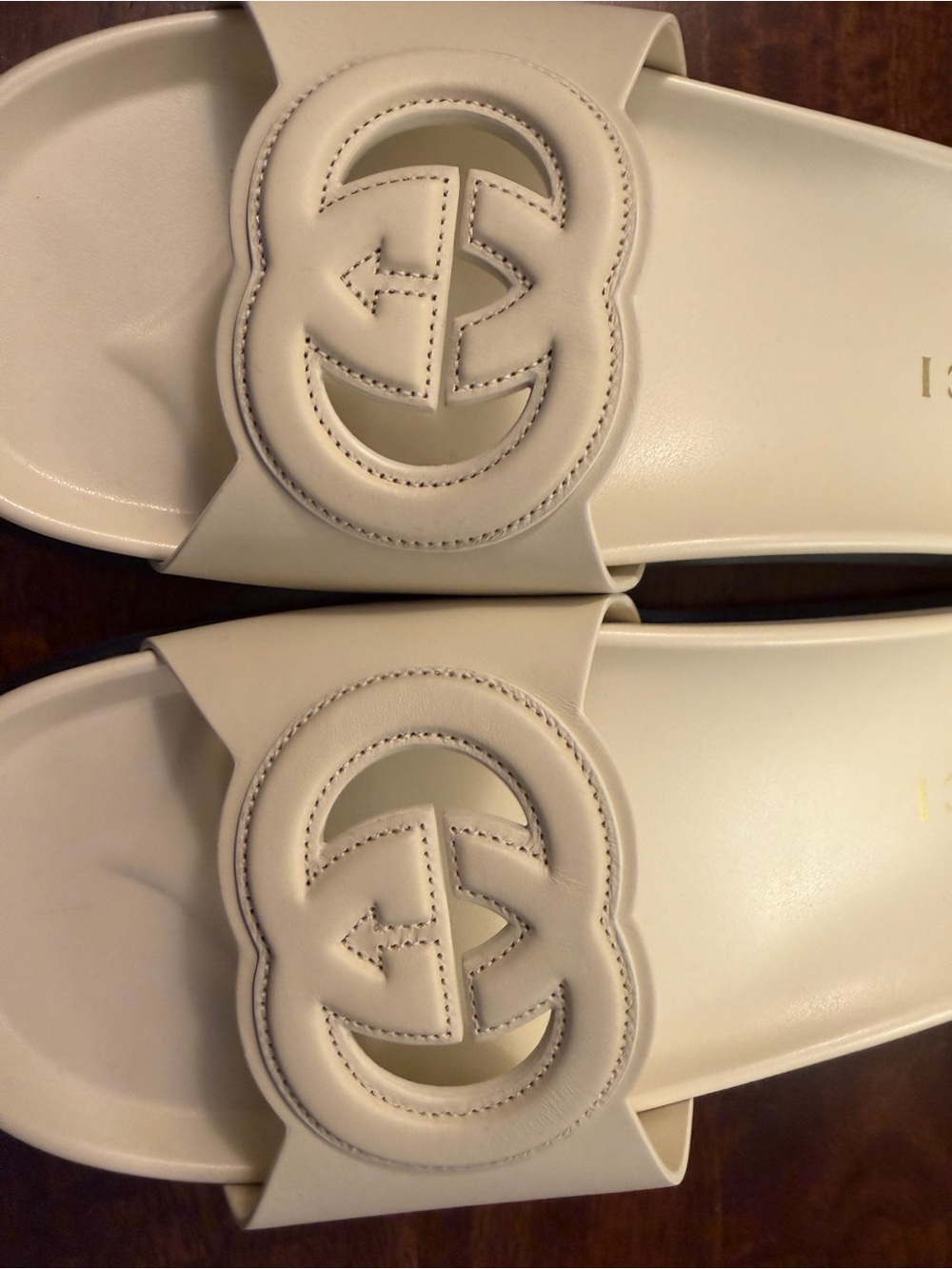 Gucci Ivory Interlocking GG Leather Slide Sandals (never worn) - Picture 6 of 6